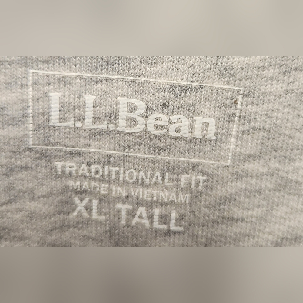 L.L. Bean  - Men's Traditional Fit Sweatshirt - Size XLT - Heather Gray - Picture 3 of 4